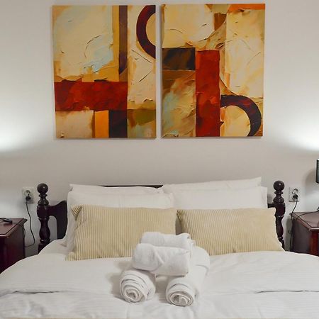Main Street Retreat Apartment With Free Parking Sarajevo Ngoại thất bức ảnh