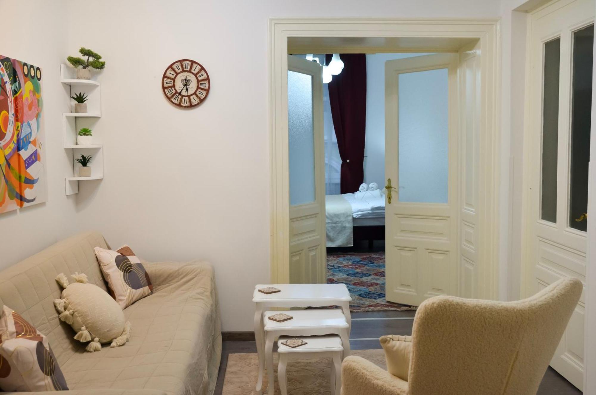 Main Street Retreat Apartment With Free Parking Sarajevo Ngoại thất bức ảnh