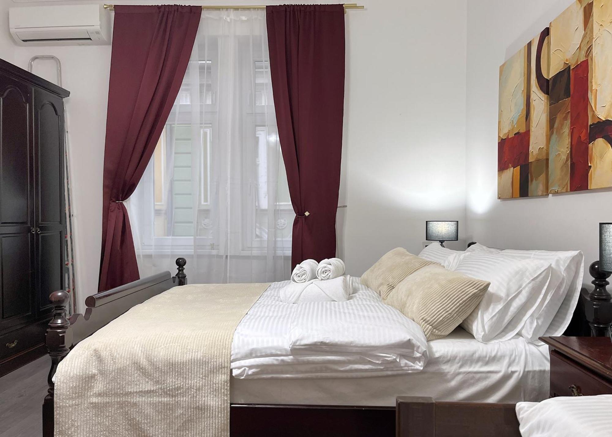 Main Street Retreat Apartment With Free Parking Sarajevo Ngoại thất bức ảnh