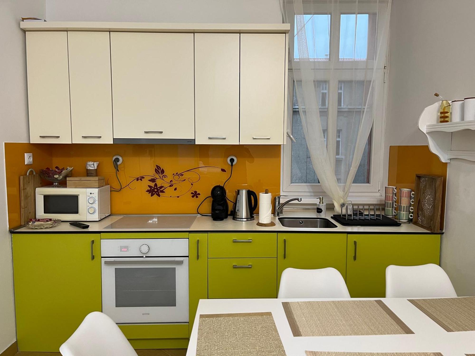 Main Street Retreat Apartment With Free Parking Sarajevo Ngoại thất bức ảnh